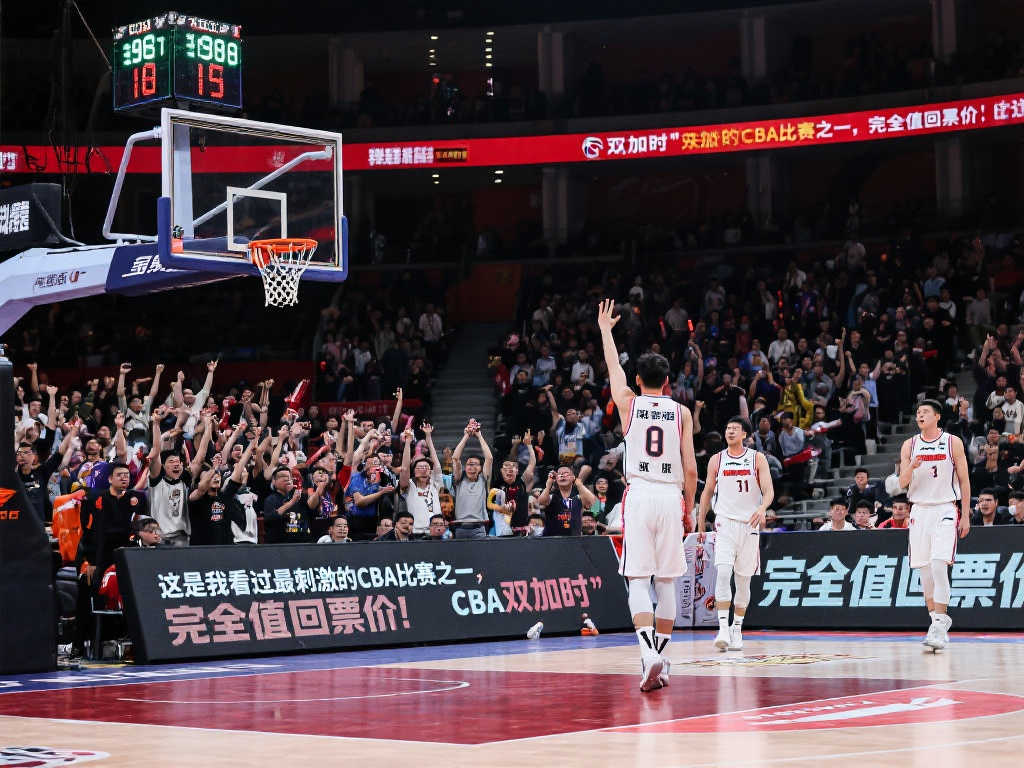 CBA赛场惊现“双加时”激战，球迷热情爆棚